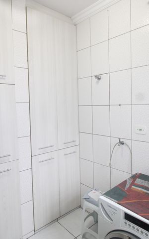 Casa à venda com 180m², 2 quartos e 2 vagasÁrea de Serviço