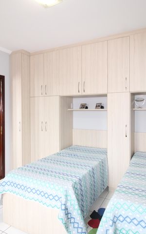 Casa à venda com 180m², 2 quartos e 2 vagasQuarto Suíte 1