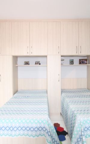 Casa à venda com 180m², 2 quartos e 2 vagasQuarto Suíte 1