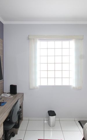 Casa à venda com 180m², 2 quartos e 2 vagasSala 2