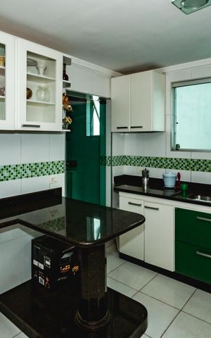 Apartamento para alugar com 174m², 3 quartos e 2 vagasCozinha