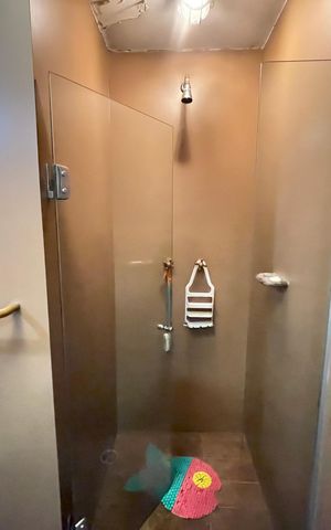 Casa à venda com 227m², 4 quartos e 2 vagasBanheiro da Suíte 