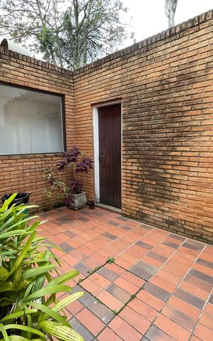 Casa à venda com 227m², 4 quartos e 2 vagasQuintal