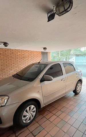 Casa à venda com 227m², 4 quartos e 2 vagasGaragem