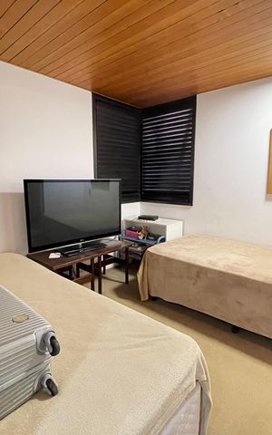 Casa à venda com 227m², 4 quartos e 2 vagasSuíte