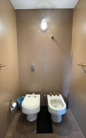 Casa à venda com 227m², 4 quartos e 2 vagasBanheiro da Suíte 