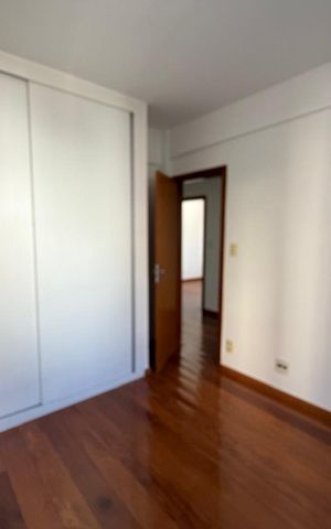 Apartamento para alugar com 130m², 4 quartos e 4 vagas
