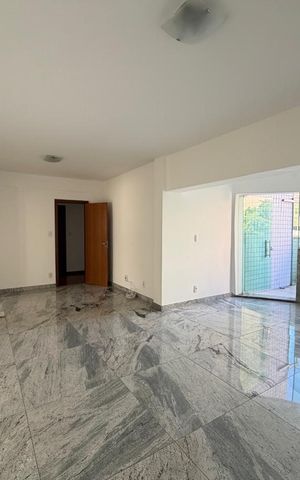 Apartamento para alugar com 130m², 4 quartos e 4 vagas