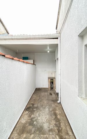 Casa para alugar com 67m², 2 quartos e sem vaga Casa para alugar com 67m², 2 quartos e sem vagaÁrea de Serviço