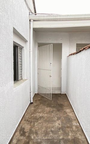 Casa para alugar com 67m², 2 quartos e sem vaga Casa para alugar com 67m², 2 quartos e sem vagaÁrea de Serviço
