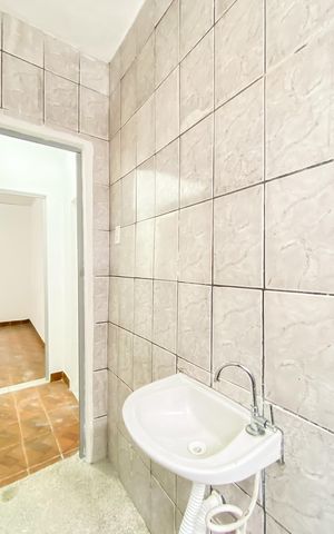 Casa para alugar com 67m², 2 quartos e sem vaga Casa para alugar com 67m², 2 quartos e sem vagaBanheiro