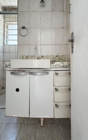 Casa à venda com 140m², 2 quartos e 2 vagasBanheiro Social