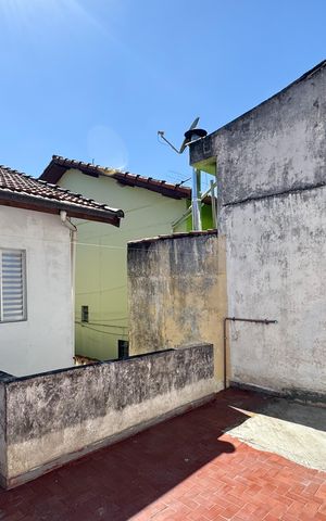 Casa à venda com 140m², 2 quartos e 2 vagasVaranda do quarto 2