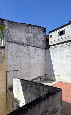 Casa à venda com 140m², 2 quartos e 2 vagasVaranda do quarto 2