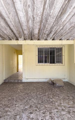Casa à venda com 140m², 2 quartos e 2 vagasGaragem