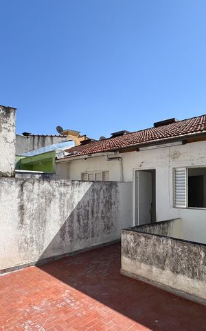 Casa à venda com 140m², 2 quartos e 2 vagasVaranda do quarto 2