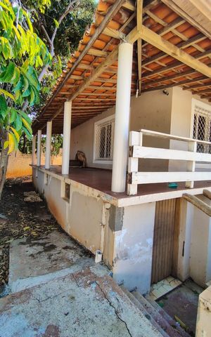 Casa para alugar com 462m², 5 quartos e 5 vagas Casa para alugar com 462m², 5 quartos e 5 vagasÁrea externa