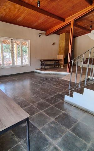 Casa para alugar com 462m², 5 quartos e 5 vagas Casa para alugar com 462m², 5 quartos e 5 vagasSala