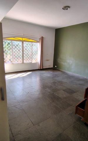 Casa para alugar com 462m², 5 quartos e 5 vagas Casa para alugar com 462m², 5 quartos e 5 vagasQuarto