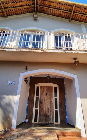 Casa para alugar com 462m², 5 quartos e 5 vagas Casa para alugar com 462m², 5 quartos e 5 vagasÁrea externa