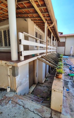 Casa para alugar com 462m², 5 quartos e 5 vagas Casa para alugar com 462m², 5 quartos e 5 vagasÁrea externa