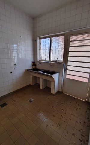 Casa para alugar com 462m², 5 quartos e 5 vagas Casa para alugar com 462m², 5 quartos e 5 vagasÁrea de serviço