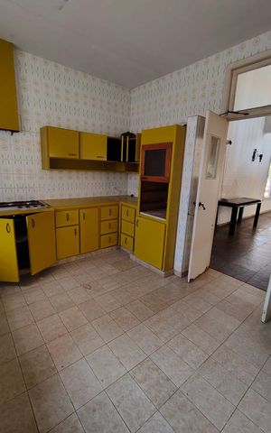 Casa para alugar com 462m², 5 quartos e 5 vagas Casa para alugar com 462m², 5 quartos e 5 vagasCozinha