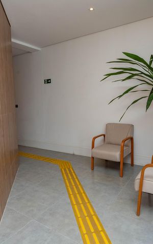 Apartamento à venda com 43m², 2 quartos e 1 vaga Apartamento à venda com 43m², 2 quartos e 1 vagaHall social
