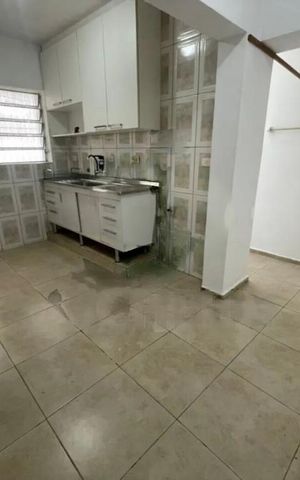 Casa à venda com 160m², 2 quartos e 1 vaga