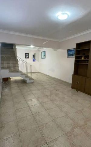 Casa à venda com 160m², 2 quartos e 1 vaga