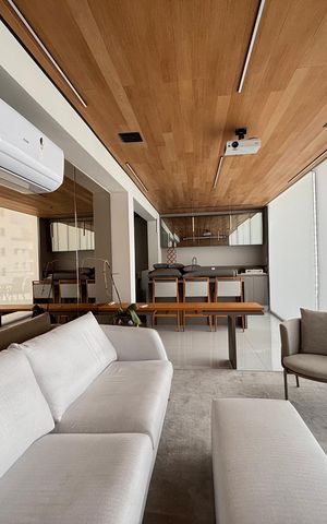 Apartamento à venda com 250m², 2 quartos e 3 vagas Apartamento à venda com 250m², 2 quartos e 3 vagasCobertura