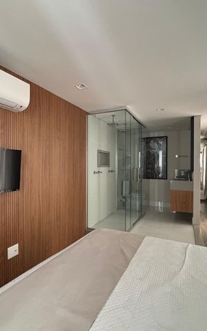 Apartamento à venda com 250m², 2 quartos e 3 vagas Apartamento à venda com 250m², 2 quartos e 3 vagasBanheiro da Suíte 2