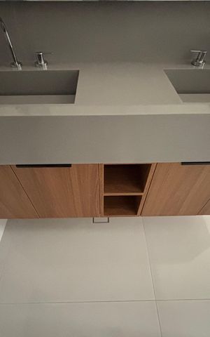 Apartamento à venda com 250m², 2 quartos e 3 vagas Apartamento à venda com 250m², 2 quartos e 3 vagasCobertura
