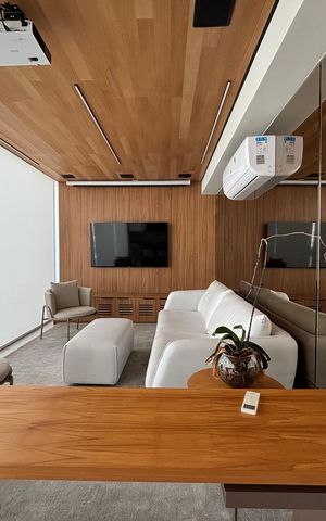 Apartamento à venda com 250m², 2 quartos e 3 vagas Apartamento à venda com 250m², 2 quartos e 3 vagasCobertura