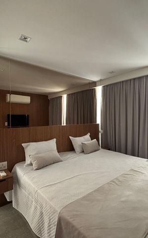 Apartamento à venda com 250m², 2 quartos e 3 vagas Apartamento à venda com 250m², 2 quartos e 3 vagasSuíte 2