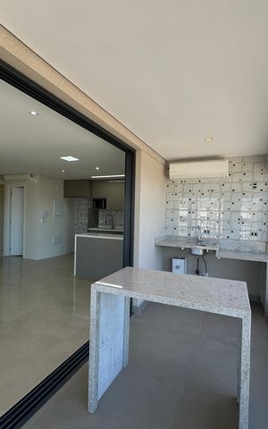 Apartamento à venda com 119m², 3 quartos e 2 vagas Apartamento à venda com 119m², 3 quartos e 2 vagasVaranda da Sala