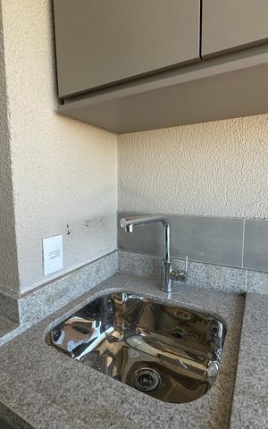 Apartamento à venda com 119m², 3 quartos e 2 vagas Apartamento à venda com 119m², 3 quartos e 2 vagasÁrea de Serviço