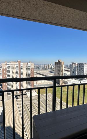 Apartamento à venda com 119m², 3 quartos e 2 vagas Apartamento à venda com 119m², 3 quartos e 2 vagasVaranda