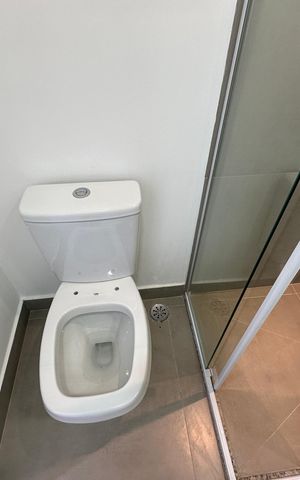 Apartamento à venda com 119m², 3 quartos e 2 vagas Apartamento à venda com 119m², 3 quartos e 2 vagasBanheiro da Suíte 1
