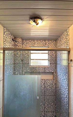 Apartamento à venda com 45m², 2 quartos e 1 vaga Apartamento à venda com 45m², 2 quartos e 1 vagaBanheiro social