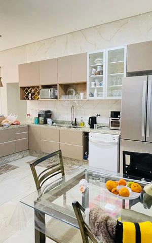 Casa de condomínio para alugar com 164m², 3 quartos e 4 vagas Casa de condomínio para alugar com 164m², 3 quartos e 4 vagasCozinha