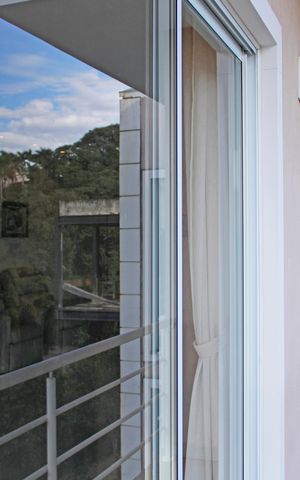 Casa de condomínio para alugar com 300m², 3 quartos e 4 vagasSala Varanda