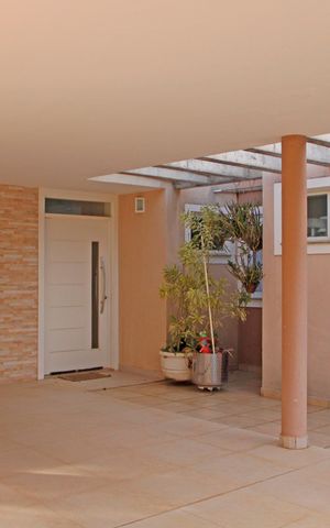 Casa de condomínio para alugar com 300m², 3 quartos e 4 vagasÁrea externa