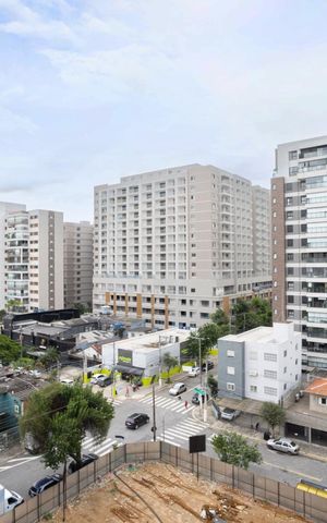 Apartamento à venda com 36m², 2 quartos e sem vaga Apartamento à venda com 36m², 2 quartos e sem vagaVaranda