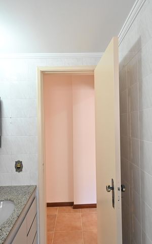 Apartamento à venda com 55m², 2 quartos e 1 vagaBanheiro Social