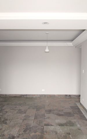 Apartamento para alugar com 77m², 2 quartos e 3 vagasSala
