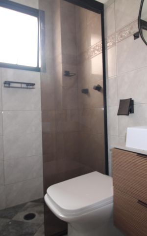 Apartamento para alugar com 77m², 2 quartos e 3 vagasBanheiro