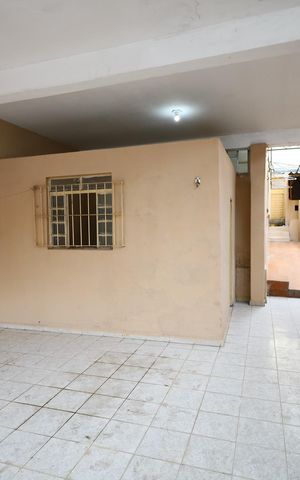Casa à venda com 110m², 3 quartos e 1 vagaGaragem
