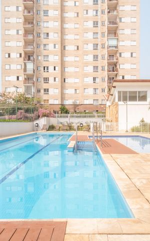 Apartamento à venda com 46m², 2 quartos e 1 vaga Apartamento à venda com 46m², 2 quartos e 1 vagaÁrea comum - Piscina
