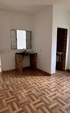 Casa para alugar com 26m², 1 quarto e sem vaga